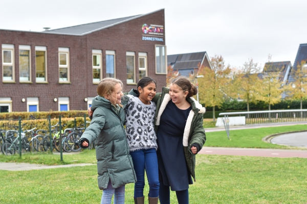 Wanneer zijn de schoolvakanties en studiedagen?