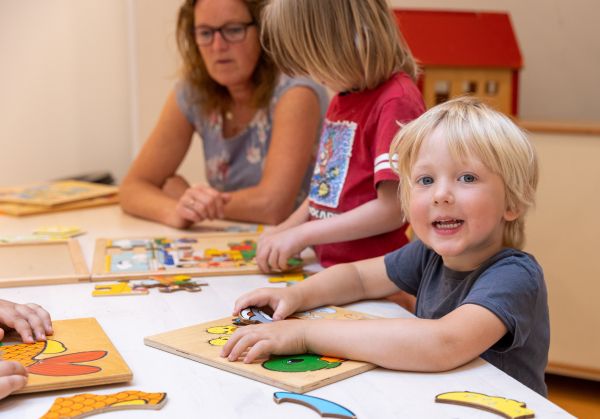 Wanneer en hoe kan ik de vrijwillige ouderbijdrage betalen?